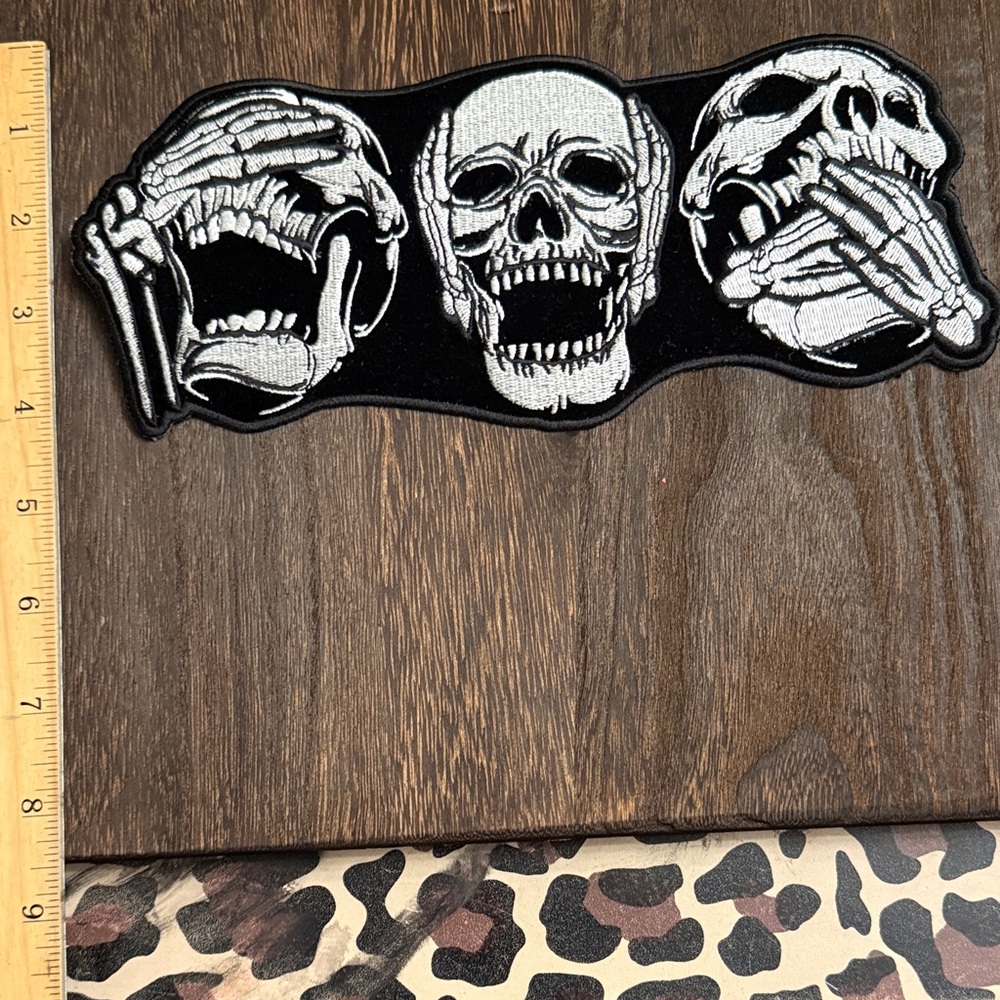PATCH Skull Embroidered See no evil, Hear no evil & Speak no evil.